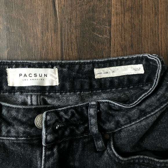 Pacsun Beverly Wash Mom Jeans - Picture 3 of 8